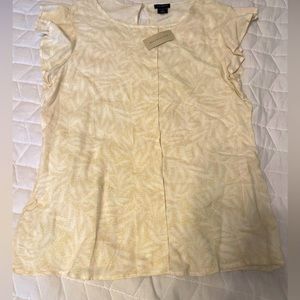 NWT Ann Taylor Top Sz 10 Beige Short Ruffles Sleeves